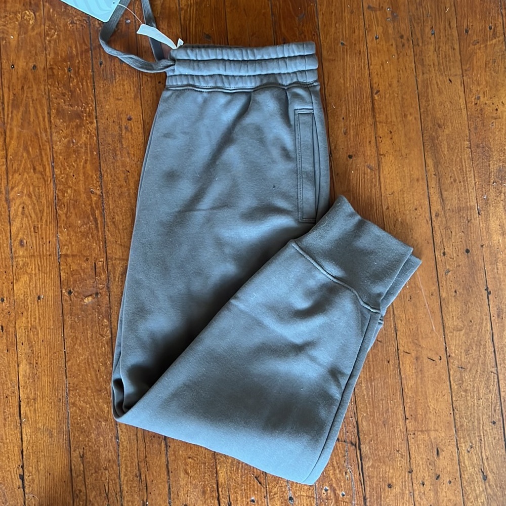 Fabletics joggers Lux fleece size M